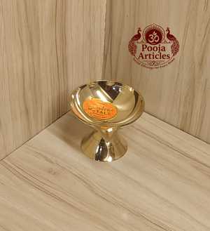Brass Paan Deep – Handcrafted Traditional Oil Lamp for Pooja, Aarti & Diwali