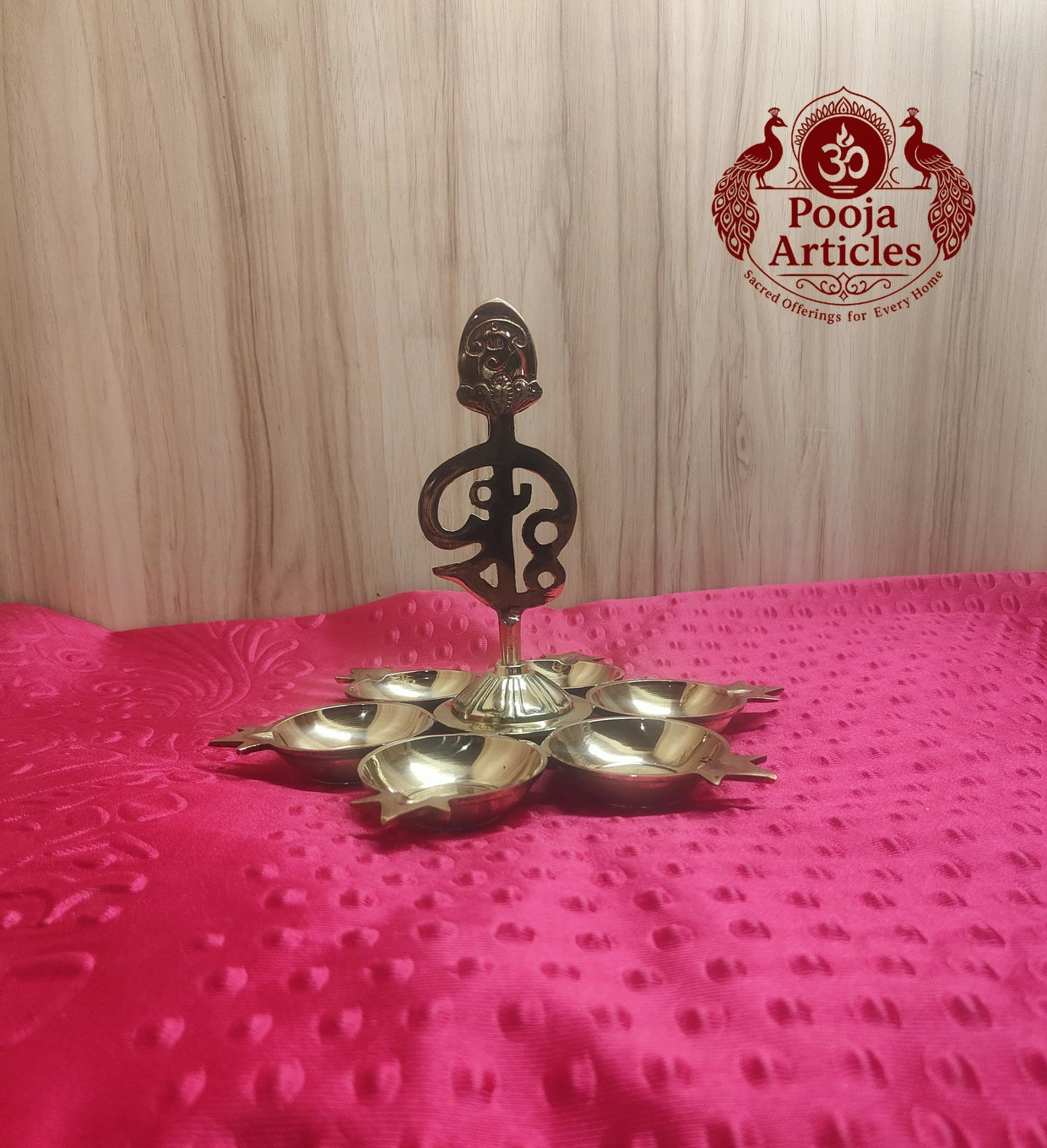 Brass Arumuga Om Vel Vilakku 6.7 Inch - s