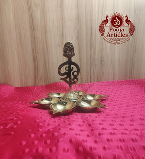Brass Arumuga Om Vel Vilakku 6.7 Inch - s