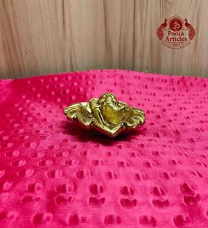 Brass Leaf Ganesha 1.2 Inch 