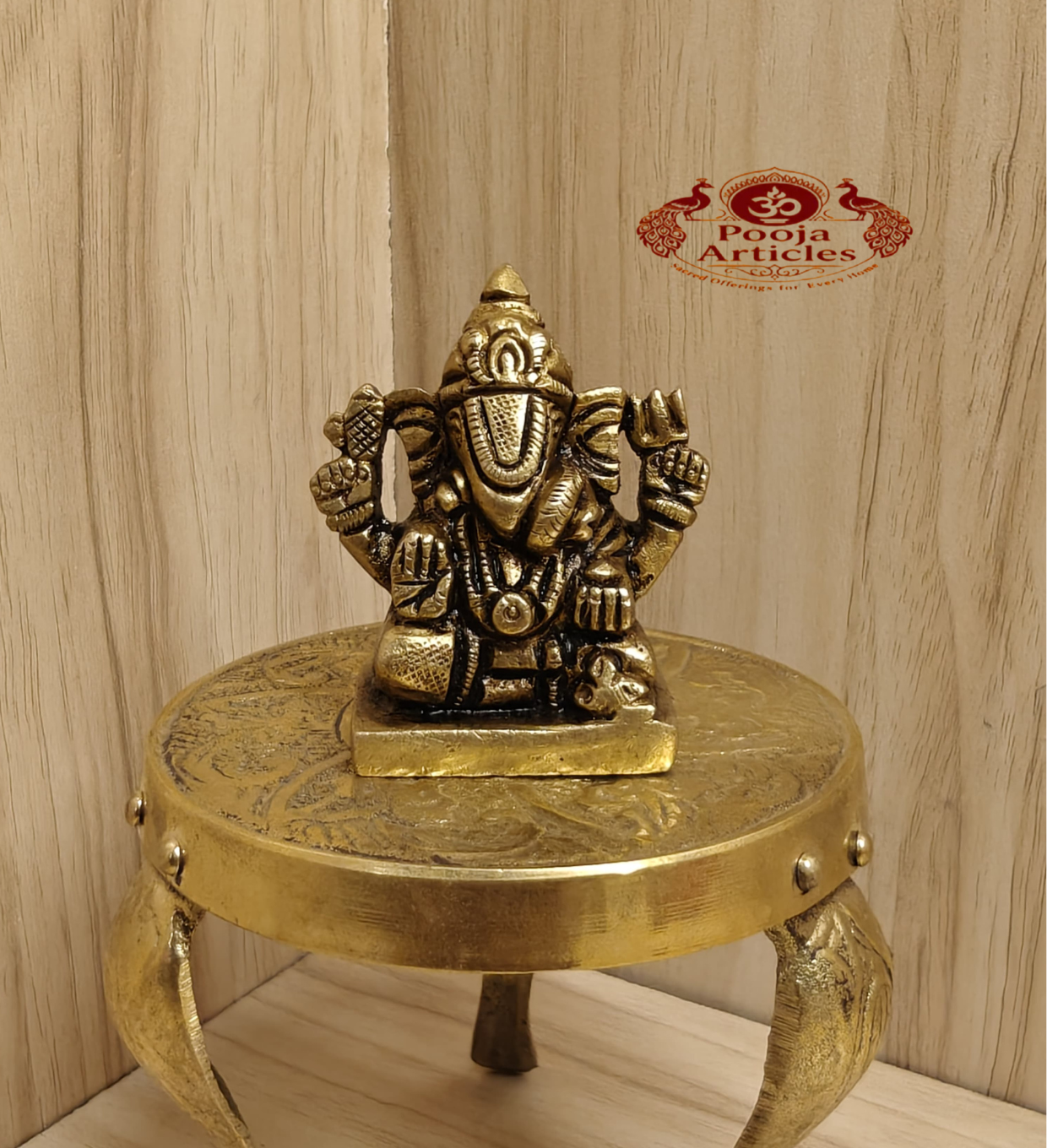 Brass Dagdusheth Ganesha Idol 2 Inch